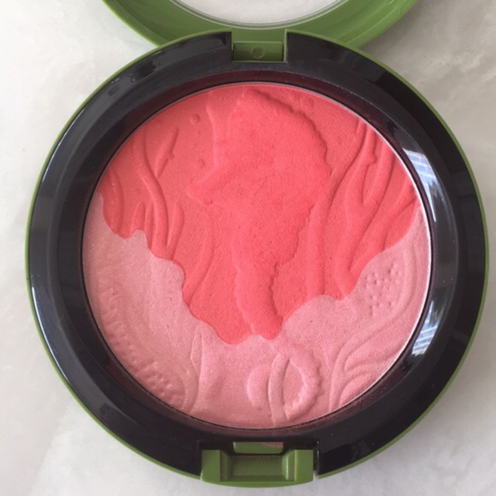 Mac -limited edition- highlighting blush- marine